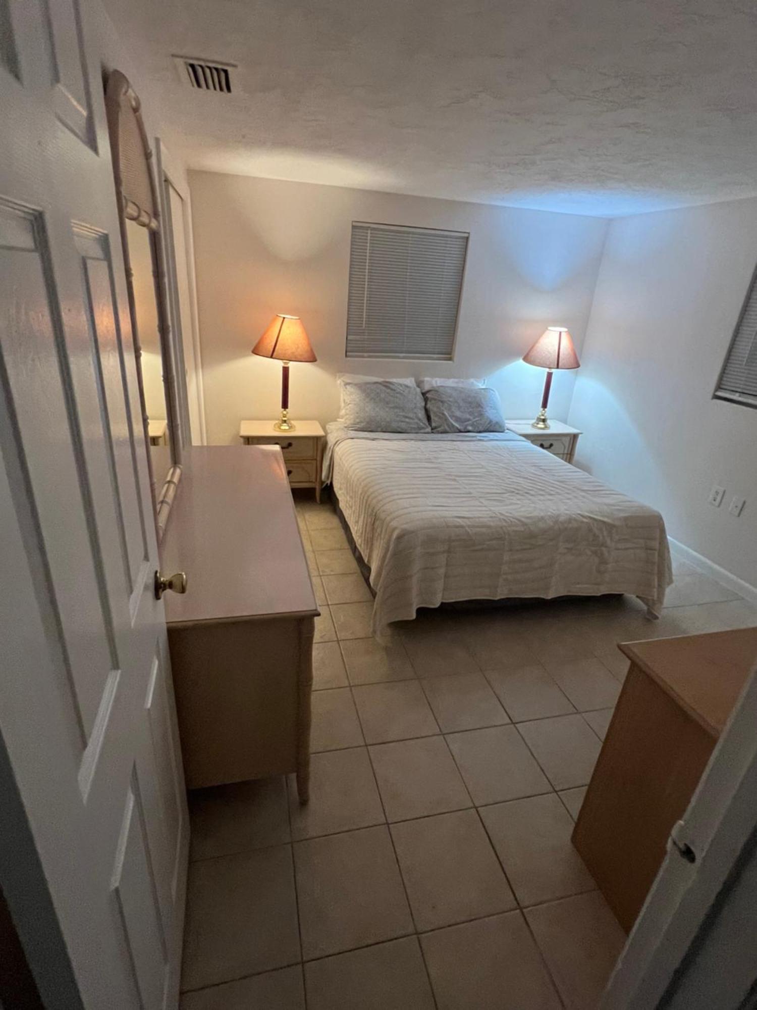 Small Cozy Home Beverly Hills Bagian luar foto